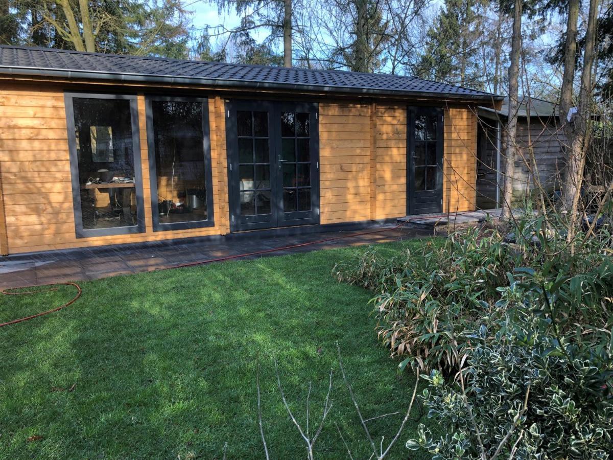 Вилла 3 Slaapkamer Blokhut Met Opgemaakte Bedden Пюттен Экстерьер фото